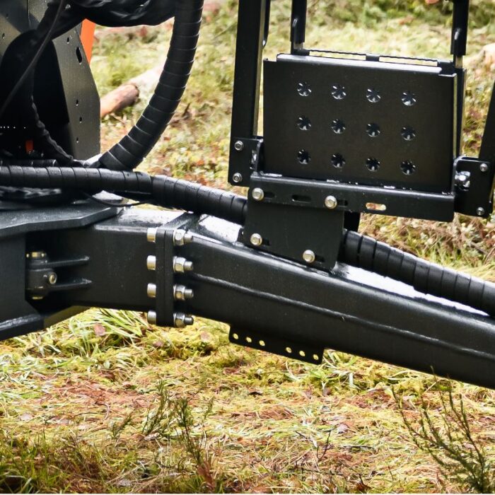 Low drawbar with fixed drawbar loop